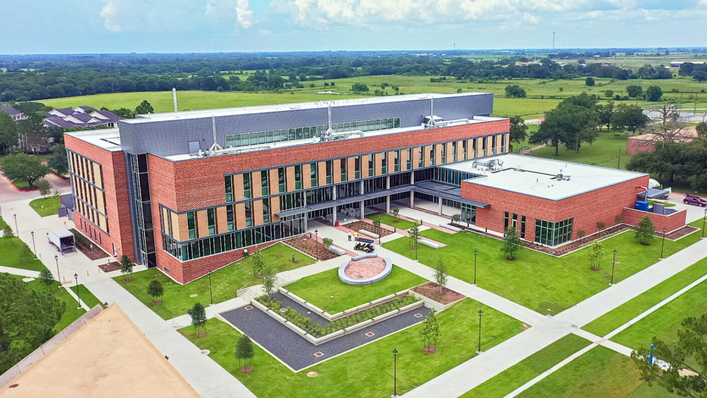 picture of a building at prairie view campus